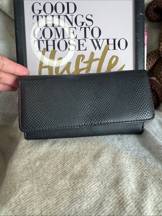 Dress Barn Handbags - Dress Barn Black Textured Clutch Wallet